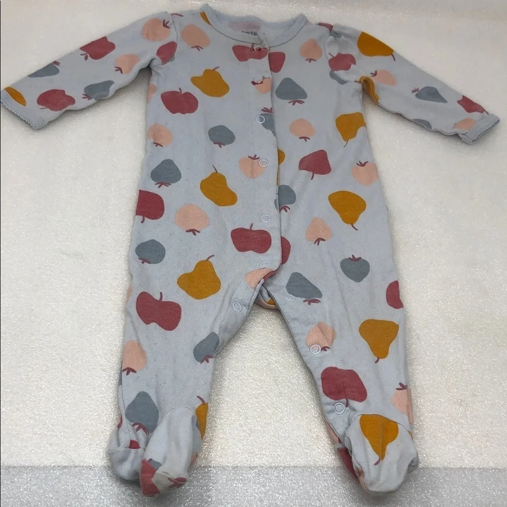 Carters Baby Sleepers 6 Months Four Pieces
